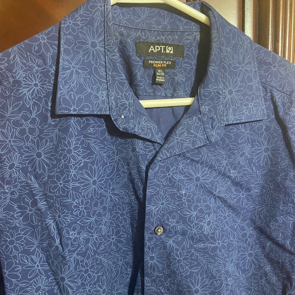 Apt 9 Men’s Long Sleeve Blue Shirt